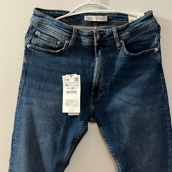 NWT Zara skinny Fit jeans, Size 42 . - Picture 3 of 6